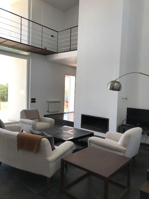 הוילה Cala Llombards Casa De La Luz מראה חיצוני תמונה